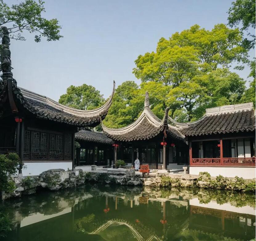 巴中骤变土建有限公司